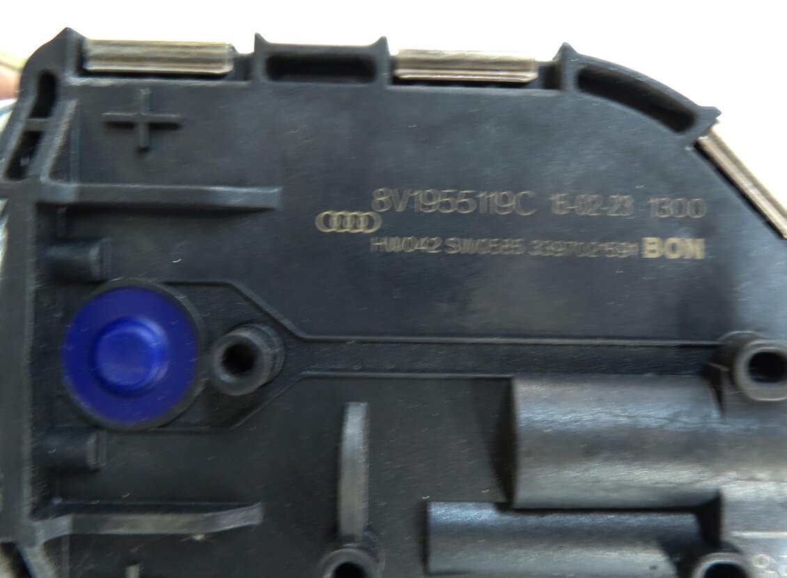 Thumbnail 6: 2015-2018 AUDI A3 S3 RS3 (8V) SEDAN / CONVERTIBLE - FRONT WINDSHIELD WIPER MOTOR