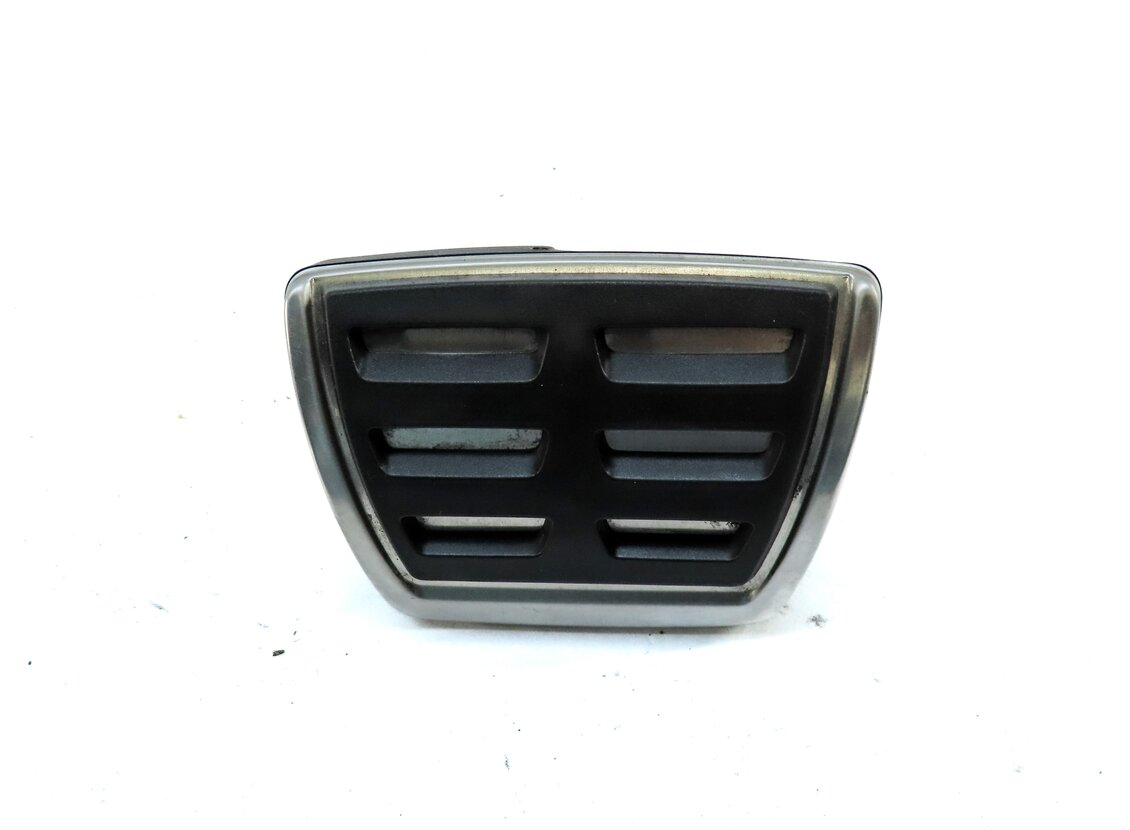Thumbnail 7: 2015 AUDI A3 (8V) FRONT LEFT GAS BREAK & DEAD PEDAL COVER TRIM (BLACK & SILVER)