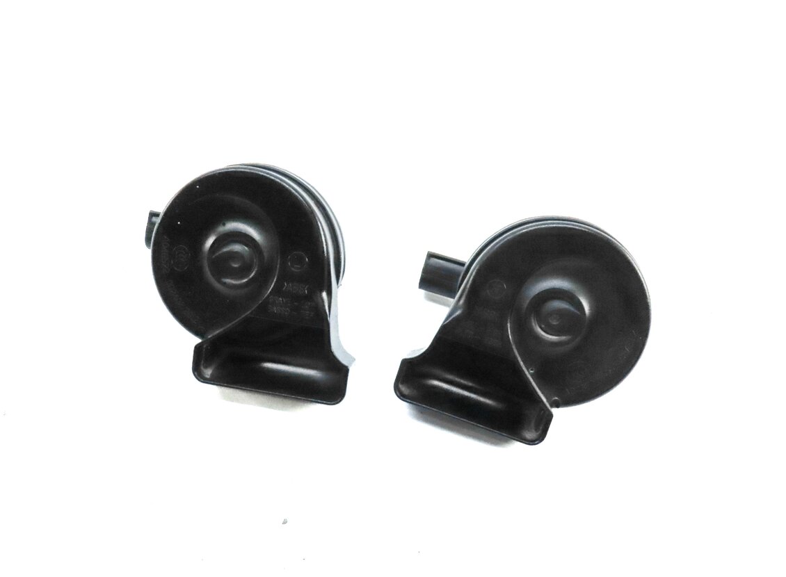 Thumbnail 1: 2013-2016 AUDI A3 (8V) HIGH & LOW TONE NOTE SIGNAL SAFETY HORN SET