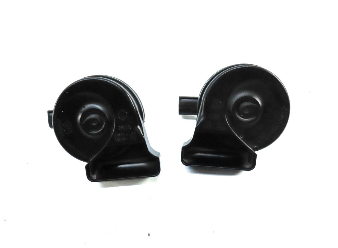 Thumbnail 2: 2013-2016 AUDI A3 (8V) HIGH & LOW TONE NOTE SIGNAL SAFETY HORN SET