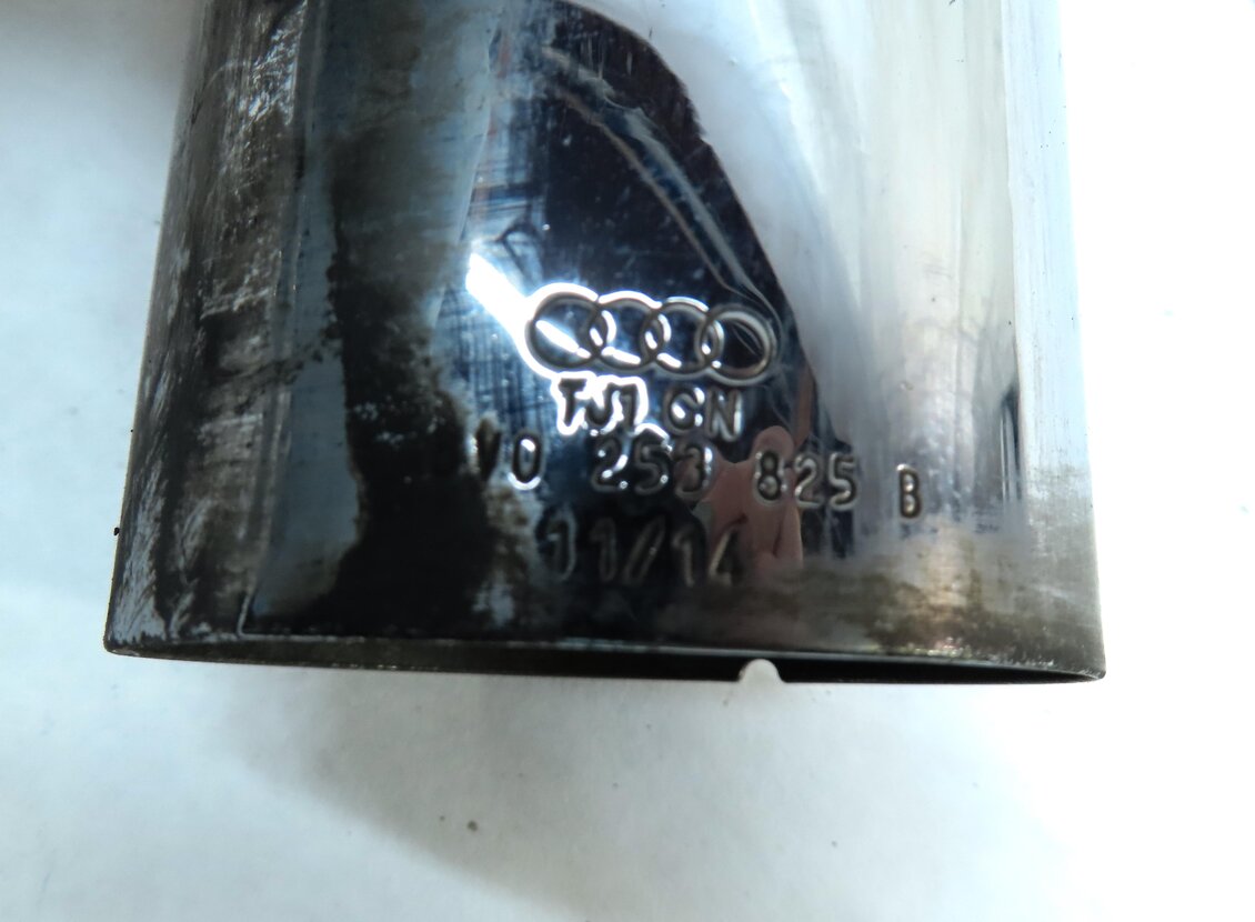 Thumbnail 7: 2015 AUDI A3 8V 2.0L TURBO CNTC ENGINE REAR LEFT & RIGHT EXHAUST MUFFLER TIP SET