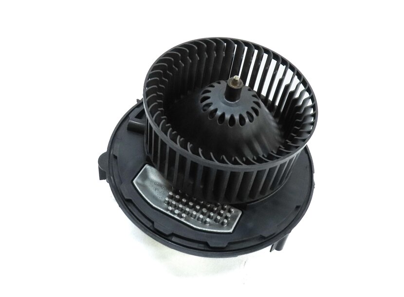 2015-2018 VW GOLF GTI / AUDI A3 S3 RS3 (8V) FRONT HEATER A/C BLOWER FAN MOTOR