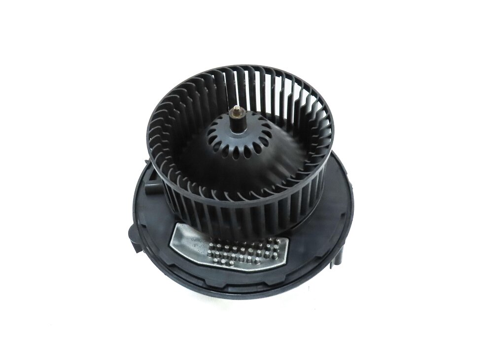 Thumbnail 2: 2015-2018 VW GOLF GTI / AUDI A3 S3 RS3 (8V) FRONT HEATER A/C BLOWER FAN MOTOR