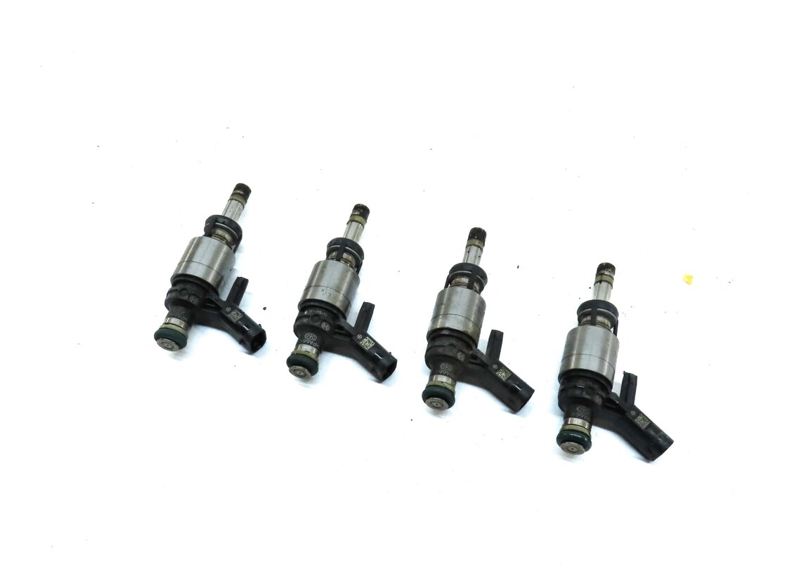 Thumbnail 1: 15-20 AUDI A3 A4 A5 A6 Q7 S3 TT (B8 8K 8T 8V 8WS) 2.0L TURBO FUEL INJECTOR SET 4