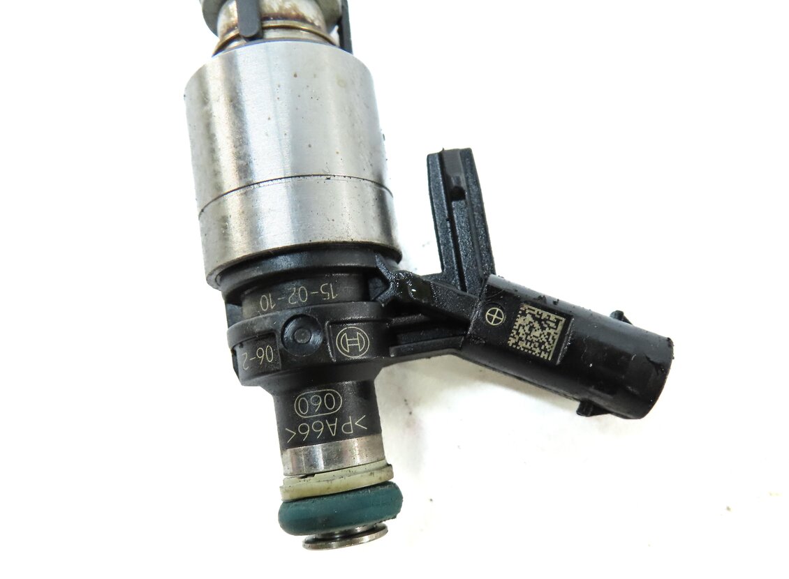 Thumbnail 6: 15-20 AUDI A3 A4 A5 A6 Q7 S3 TT (B8 8K 8T 8V 8WS) 2.0L TURBO FUEL INJECTOR SET 4