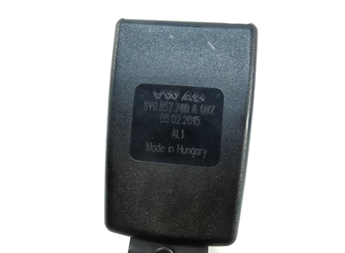 Thumbnail 6: 2015 AUDI A3 (8V) REAR LEFT RIGHT & CENTER SEATBELT BUCKLE RECEIVER SET3 (BLACK)