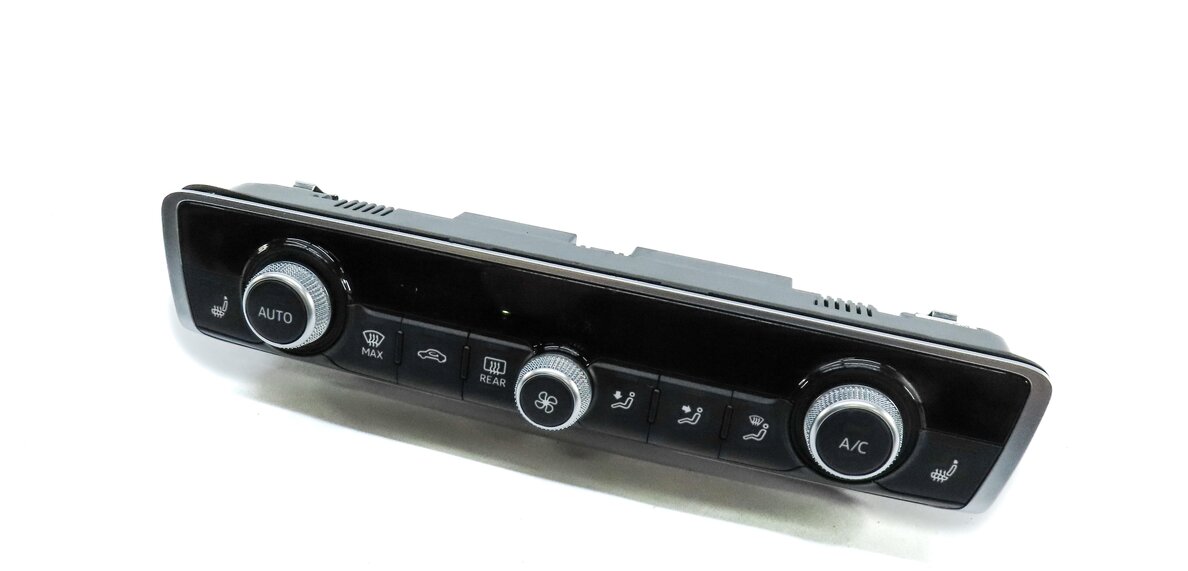 Thumbnail 1: 2015-2018 AUDI A3 S3 (8V) FRONT DUAL ZONE HEATER A/C TEMPERATURE CONTROL PANEL