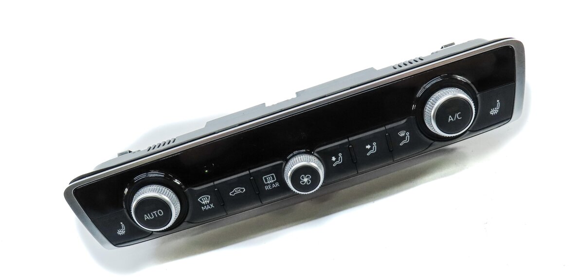 Thumbnail 4: 2015-2018 AUDI A3 S3 (8V) FRONT DUAL ZONE HEATER A/C TEMPERATURE CONTROL PANEL