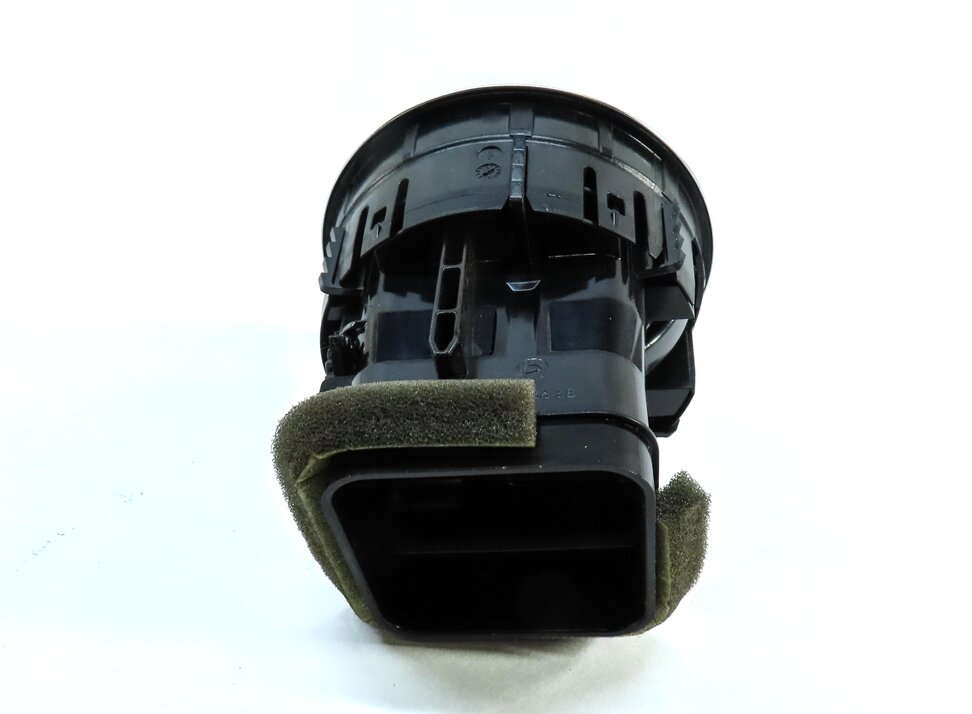 Thumbnail 3: 2015 AUDI A3 (8V) FRONT DASH DASHBOARD HVAC A/C HEATER AIR VENT (BLACK SILVER)
