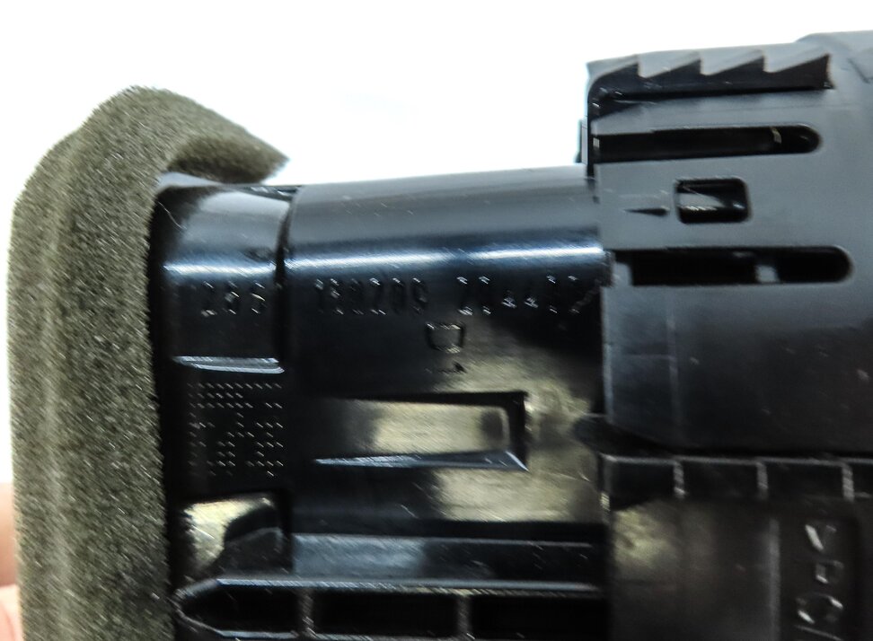 Thumbnail 5: 2015 AUDI A3 (8V) FRONT DASH DASHBOARD HVAC A/C HEATER AIR VENT (BLACK SILVER)