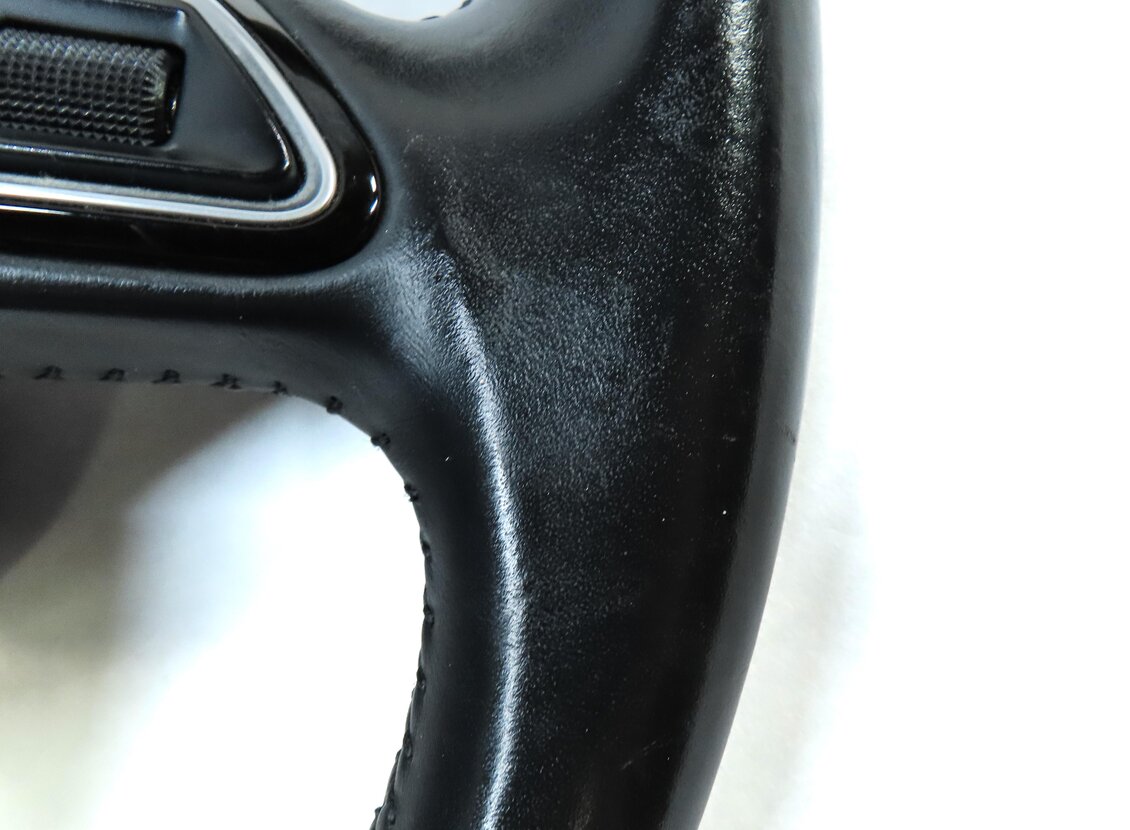Thumbnail 6: 15-16 AUDI A3 (8V) LEFT DRIVER 3-SPOKE SPORT STEERING WHEEL w/ SWITCHES (BLACK)