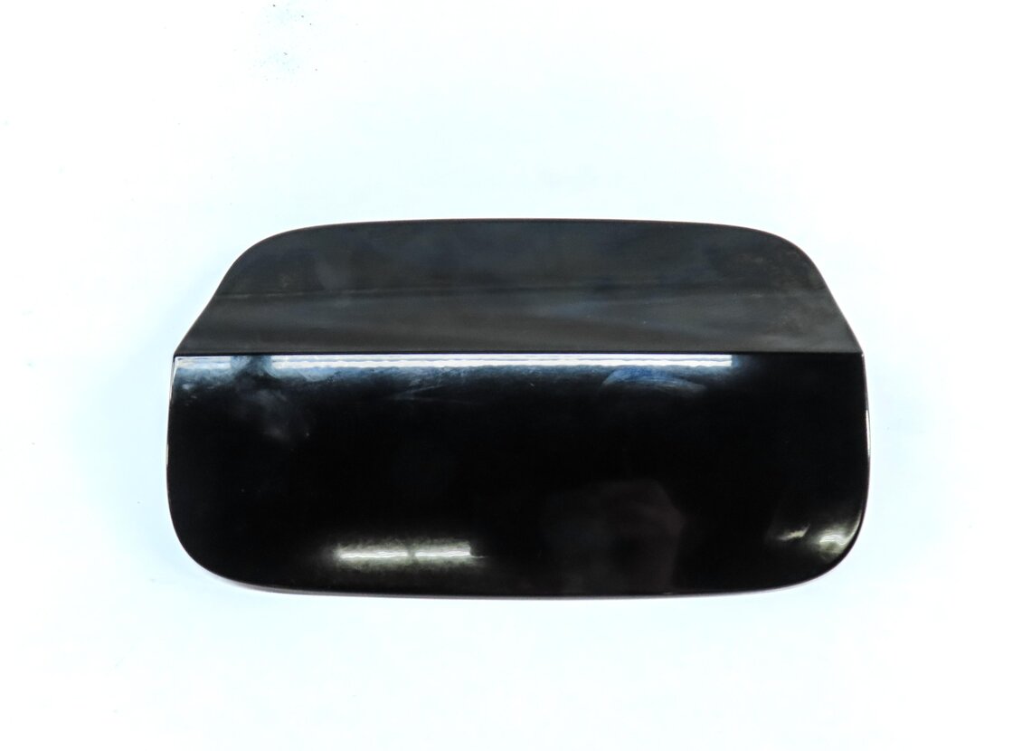 Thumbnail 4: 2015-2018 AUDI A3 S3 (8V) FUEL TANK FILLER GAS TANK DOOR (BRILLIANT BLACK)