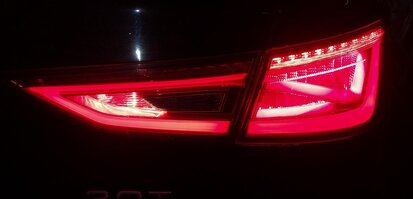 Thumbnail 2: 2015-2016 AUDI A3 S3 (8V) SEDAN CONVERTIBLE RIGHT INNER LED TAILLIGHT LIGHT LAMP