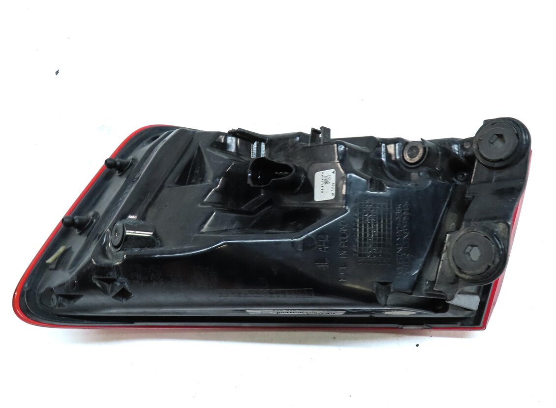 Thumbnail 5: 15-16 AUDI A3 S3 8V SEDAN CONVERTIBLE LEFT OUTER LED TAILLIGHT BRAKE LIGHT LAMP