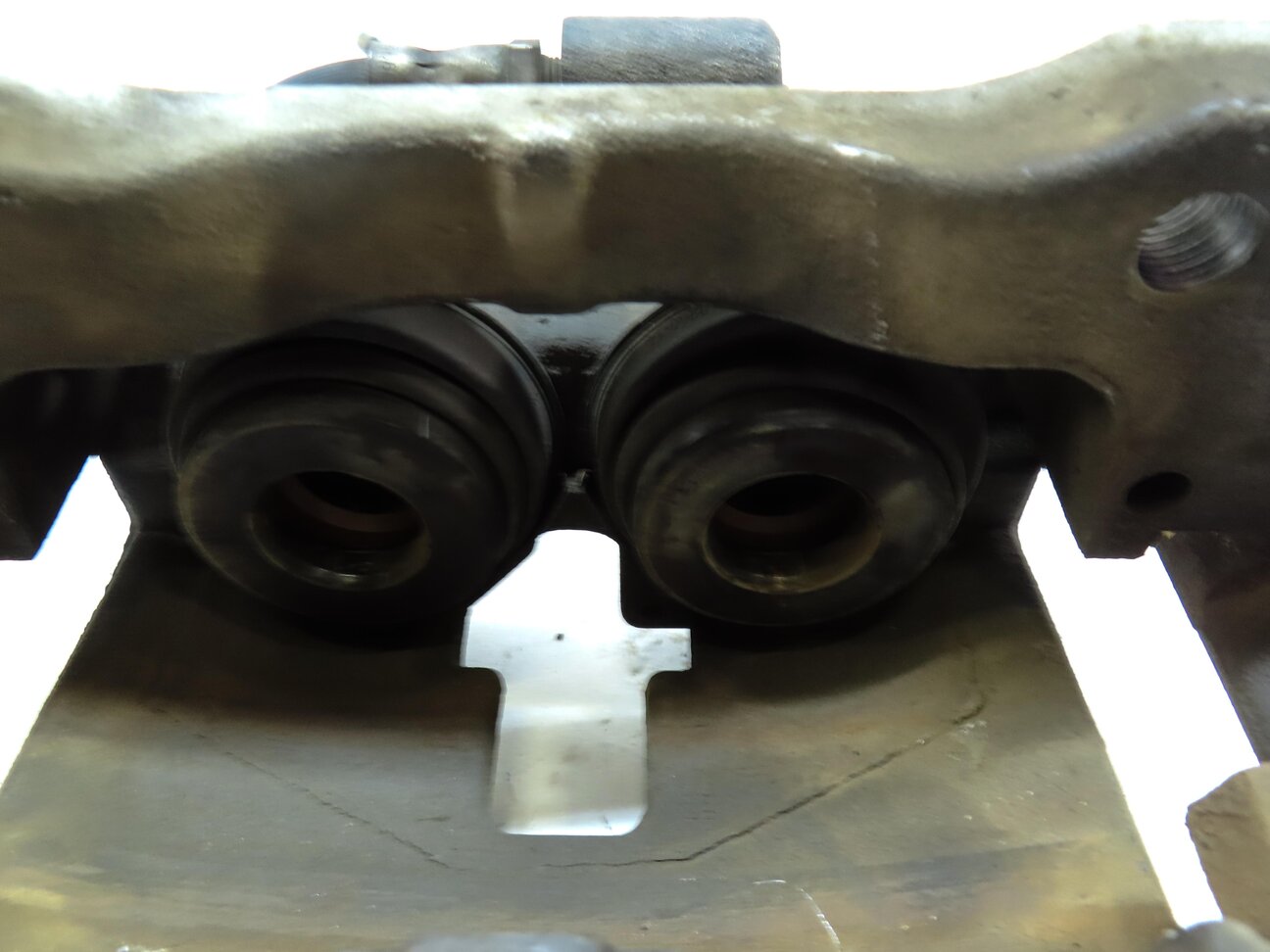 Thumbnail 7: 2012-2019 MERCEDES GL350 GL450 GLS350 ML350 (W166 X166) FRONT BRAKE CALIPER SET2