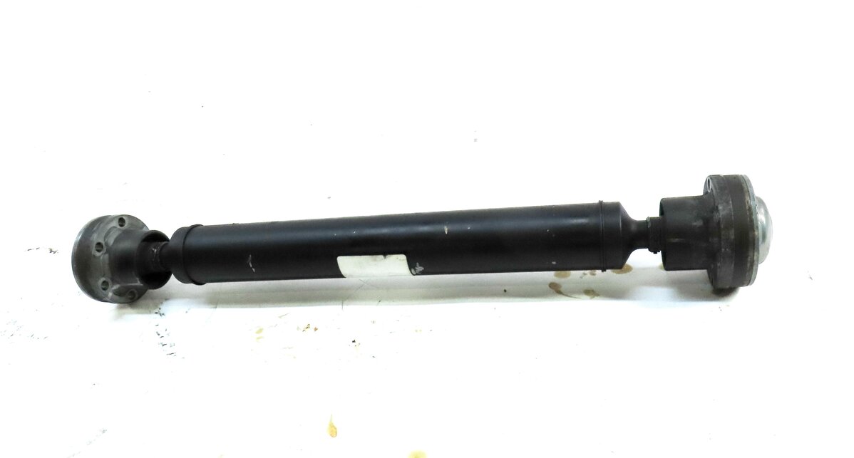 Thumbnail 2: 2012-2016 MERCEDES GL350 ML350 (W166 X166) DIESEL - FRONT DRIVELINE DRIVESHAFT