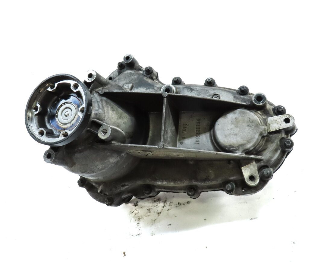 Thumbnail 2: 2012-2014 MERCEDES BENZ ML350 GL350 (W166 X166) DIESEL - FRONT TRANSFER CASE
