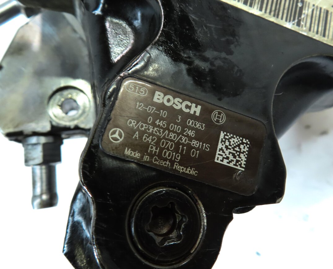 Thumbnail 7: 12-17 MERCEDES GL350 GLE350D ML350 S350 (W166 W221) DIESEL MECHANICAL FUEL PUMP