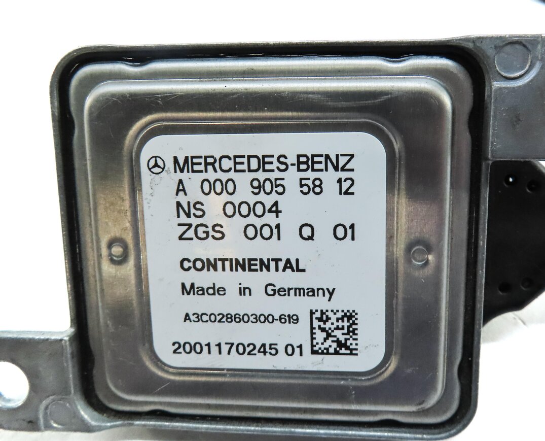 Thumbnail 5: 2013 MERCEDES ML350 (W166) 3.0L OM642 DIESEL ENGINE NOX SENSOR 0009055812