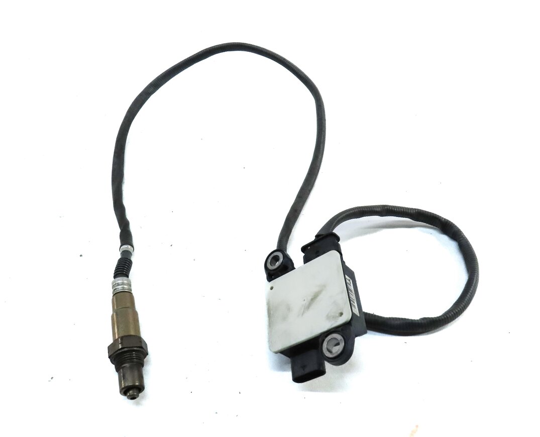 Thumbnail 3: 2013 MERCEDES ML350 (W166) 3.0L OM642 DIESEL ENGINE NOX SENSOR 0009051008