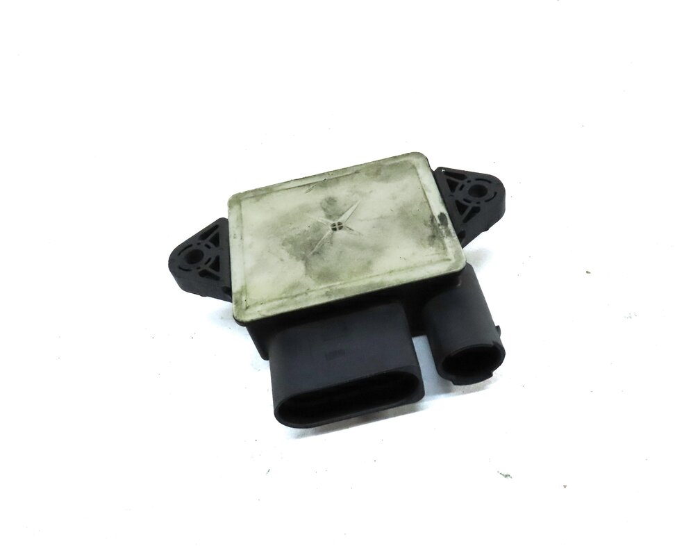 Thumbnail 3: 2013 MERCEDES ML350 (W166) 3.0L OM642 DIESEL ENGINE GLOW PLUG CONTROL MODULE