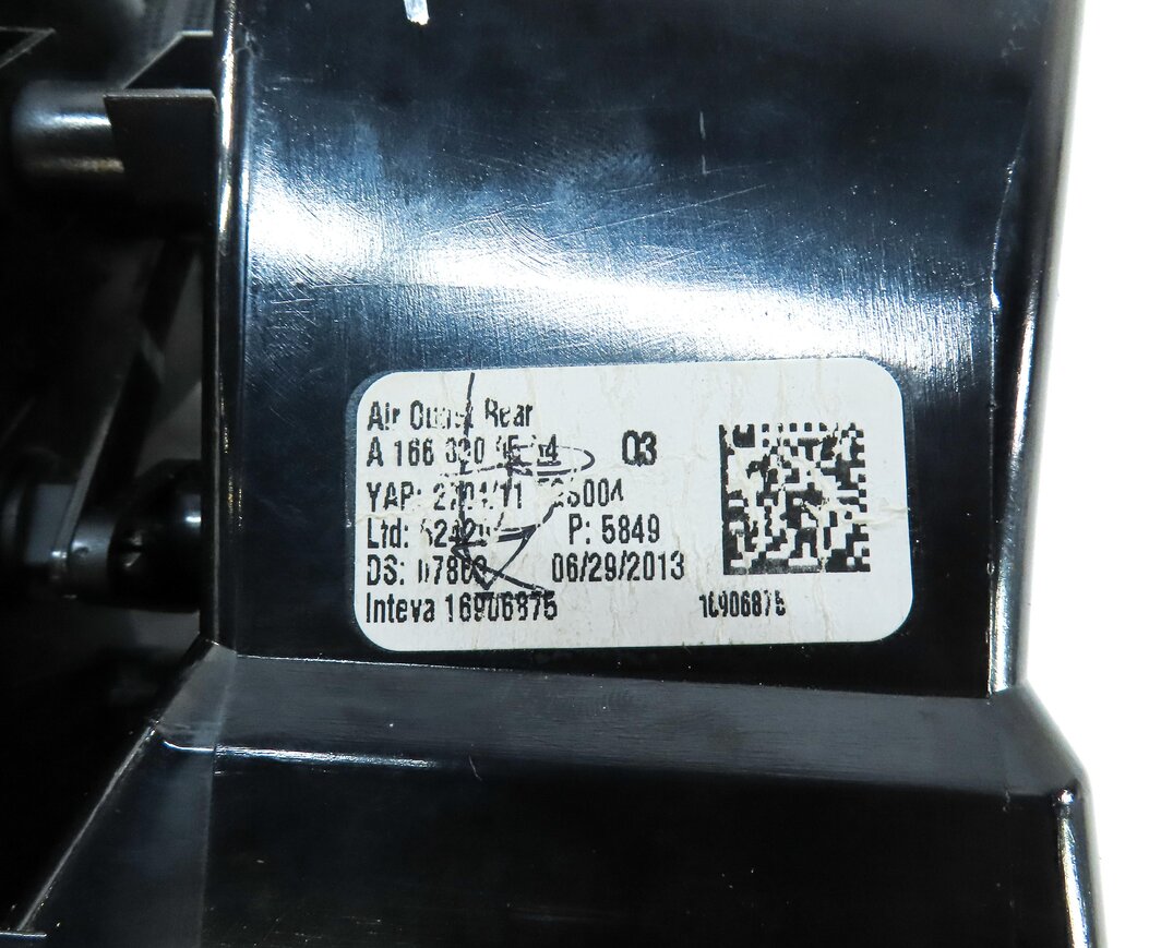 Thumbnail 6: 2013 MERCEDES ML350 (W166) REAR CENTER CONSOLE HVAC A/C HEATER AIR VENT