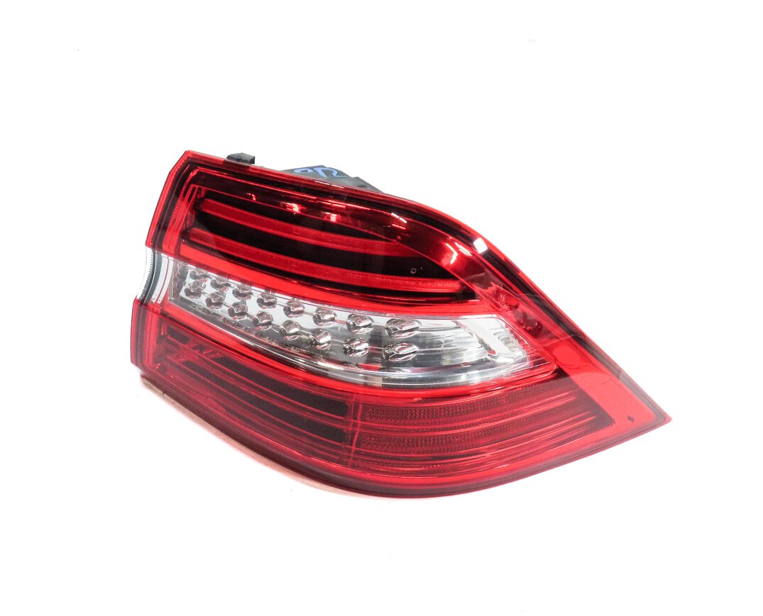 12-15 MERCEDES ML-CLASS (W166) REAR RIGHT PASSENGER LED TAILLIGHT BRAKE LIGHT