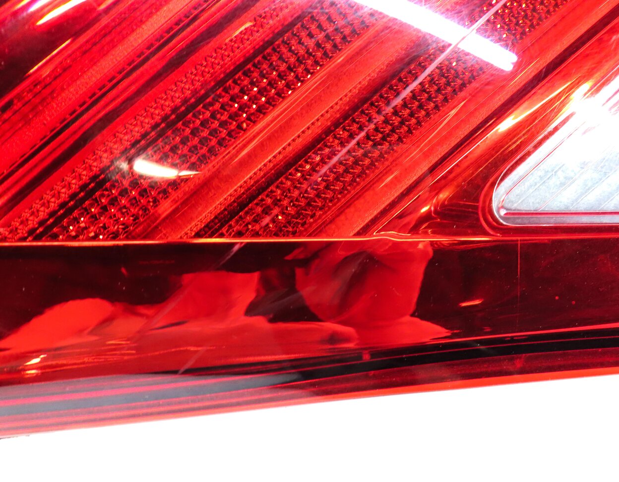 Thumbnail 8: 12-15 MERCEDES ML-CLASS (W166) REAR RIGHT PASSENGER LED TAILLIGHT BRAKE LIGHT