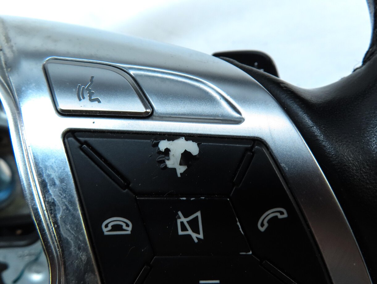 Thumbnail 6: 12-16 ML GL (W166 X166) 4 SPOKE BLACK LEATHER STEERING WHEEL w/ SWITCHES PADDLES