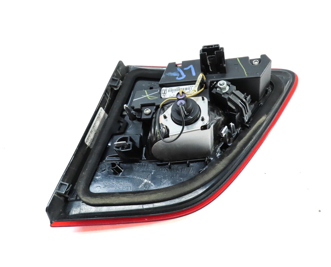 Thumbnail 5: 2012-2015 MERCEDES ML CLASS (W166) LEFT REAR INNER LED TAILLIGHT LIGHT LAMP