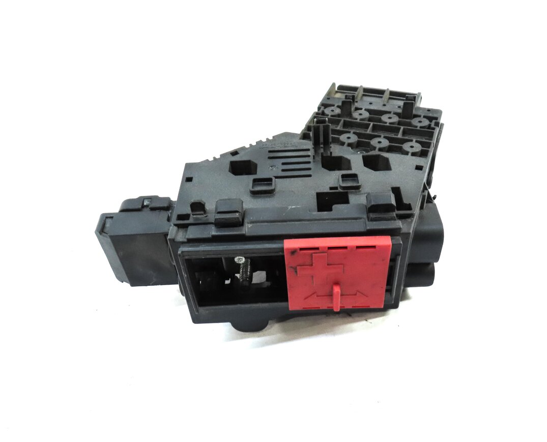 Thumbnail 2: 2013 MERCEDES ML350 (W166) POSITIVE BATTERY JUMPER POST FUSE BOX 1665402450