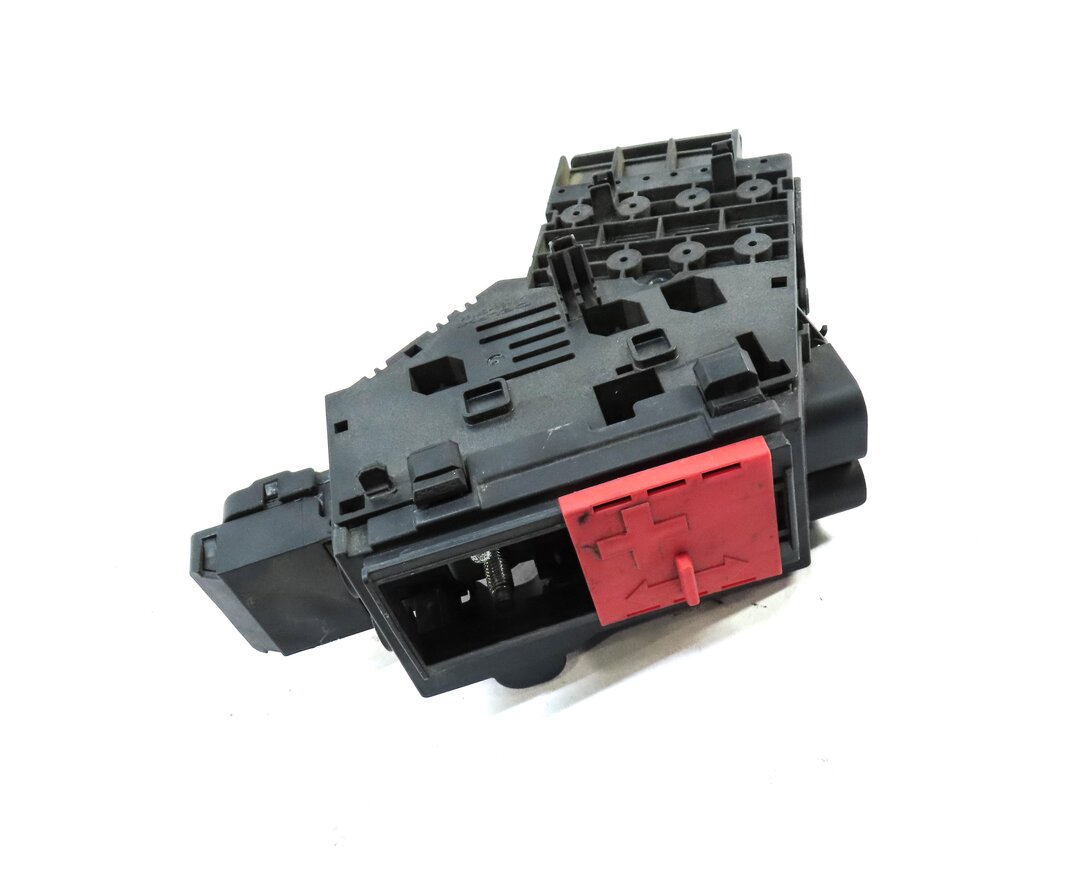 Thumbnail 3: 2013 MERCEDES ML350 (W166) POSITIVE BATTERY JUMPER POST FUSE BOX 1665402450
