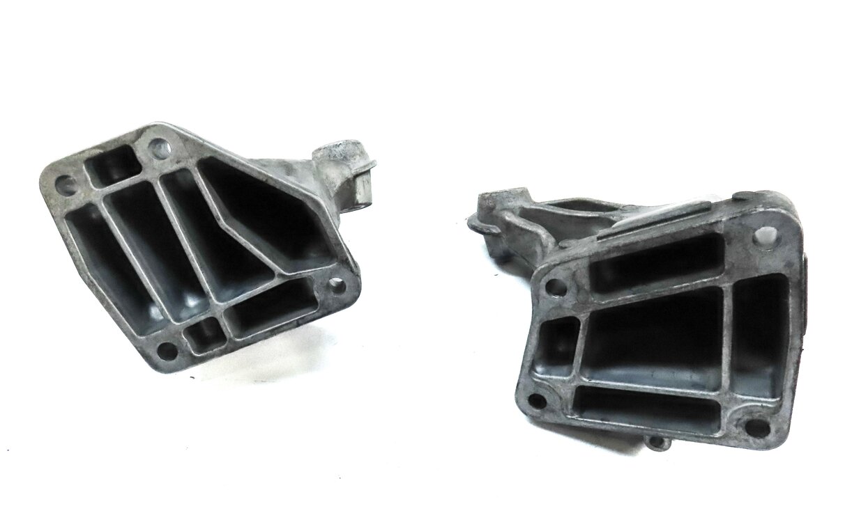 Thumbnail 4: 2013 MERCEDES ML350 W166 3.0L OM642 DIESEL ENGINE LEFT & RIGHT MOUNT BRACKET SET