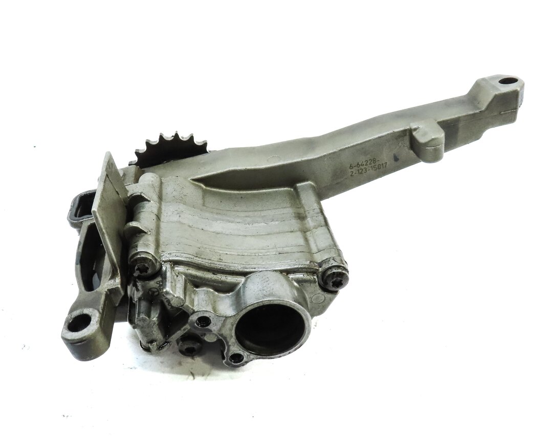 Thumbnail 5: 2013 MERCEDES ML350 (W166) 3.0L OM642 DIESEL ENGINE OIL PUMP 6421802801
