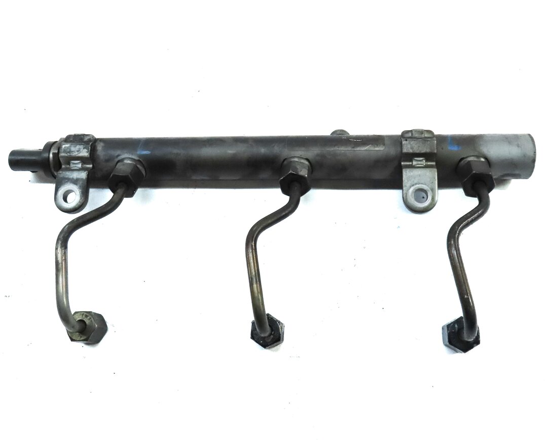 Thumbnail 7: 2013 MERCEDES ML350 (W166) 3.0L OM642 DIESEL ENGINE LEFT FUEL RAIL w/ LINES