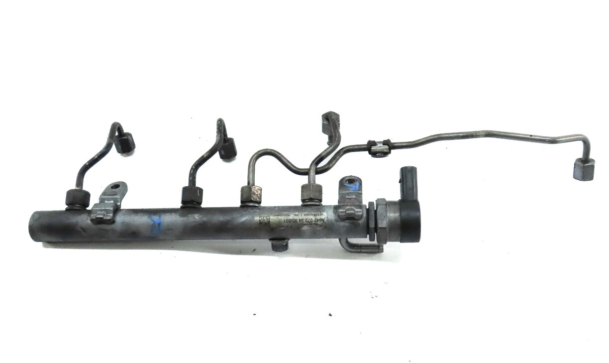 Thumbnail 5: 2013 MERCEDES ML350 (W166) 3.0L OM642 DIESEL ENGINE RIGHT FUEL RAIL w/ LINES