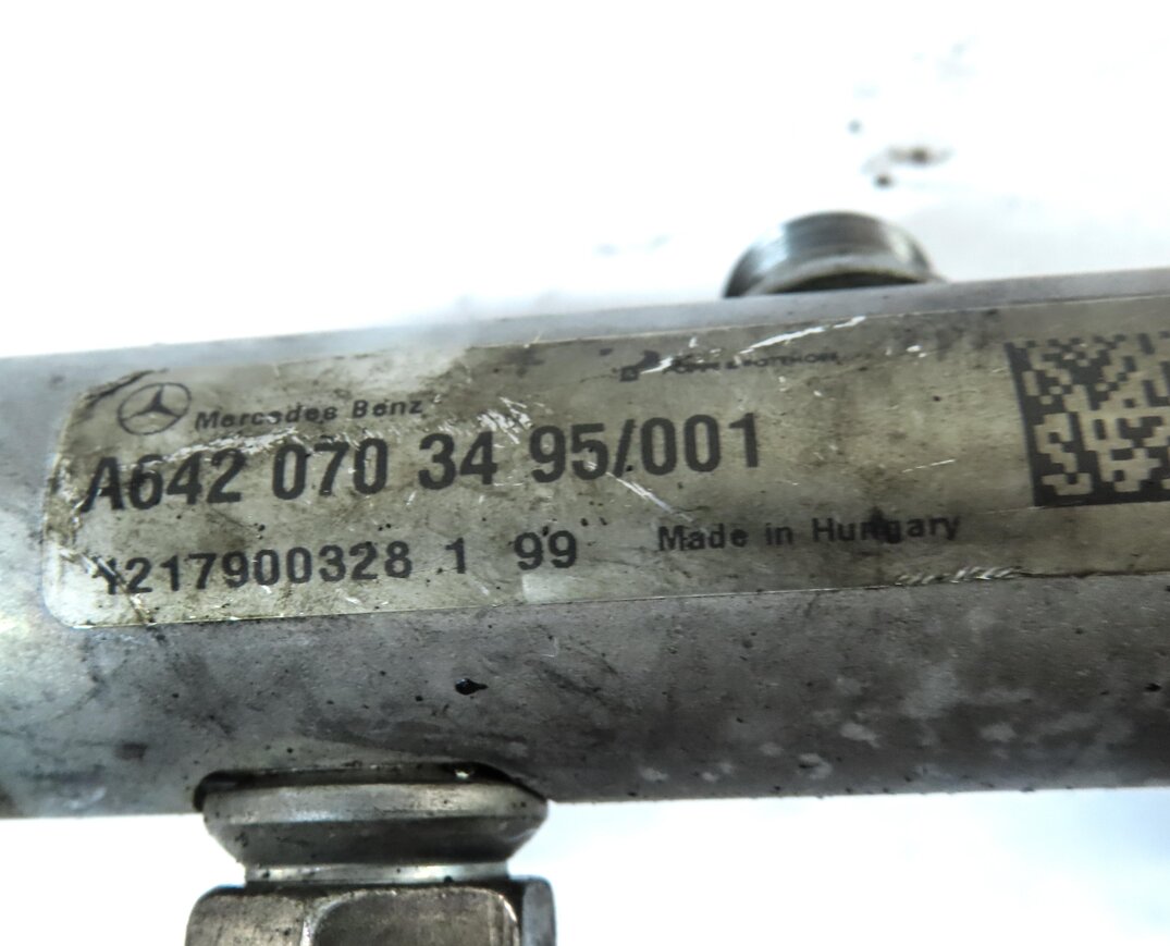Thumbnail 7: 2013 MERCEDES ML350 (W166) 3.0L OM642 DIESEL ENGINE RIGHT FUEL RAIL w/ LINES