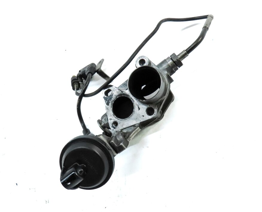 Thumbnail 3: 2013 MERCEDES ML350 (W166) 3.0L OM642 DIESEL ENGINE EGR CHANGE OVER VALVE