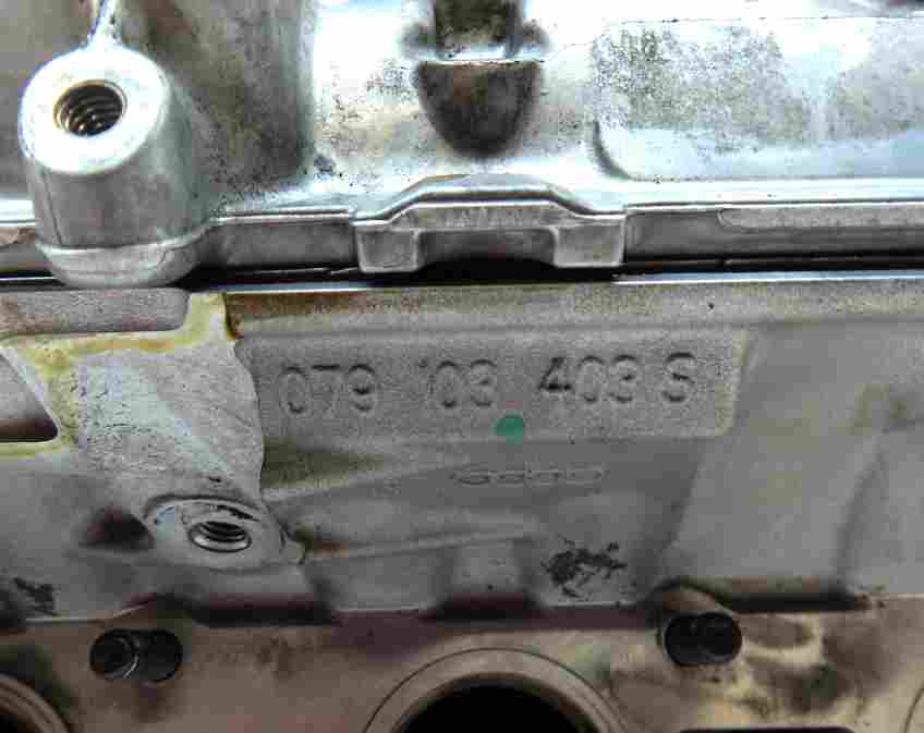 Thumbnail 8: 13-14 AUDI A8 S8 (D4 4H) 4.0L TURBO CEUA ENGINE LEFT CYLINDER HEAD & VALVE COVER