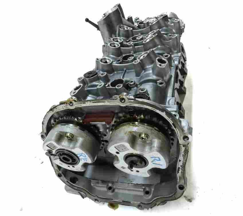 Thumbnail 6: 13-14 AUDI A8 S8 D4 4H 4.0L TURBO CEUA ENGINE RIGHT CYLINDER HEAD & VALVE COVER