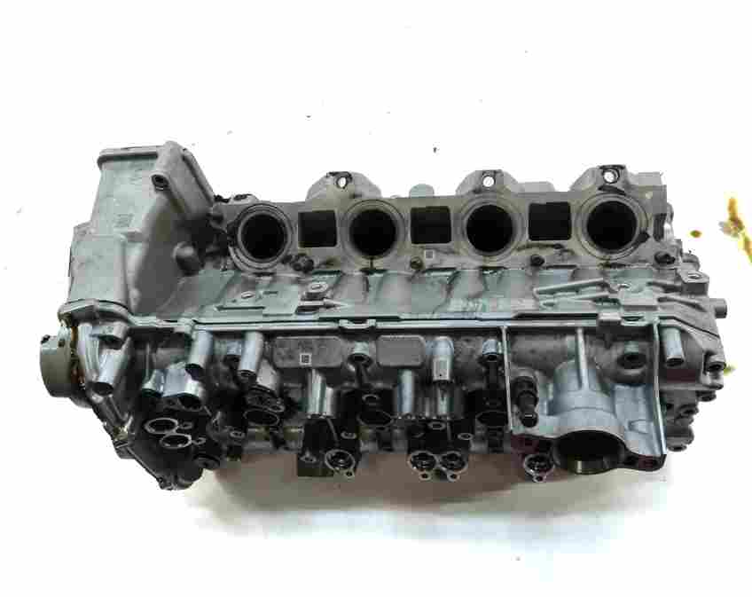 Thumbnail 9: 13-14 AUDI A8 S8 D4 4H 4.0L TURBO CEUA ENGINE RIGHT CYLINDER HEAD & VALVE COVER