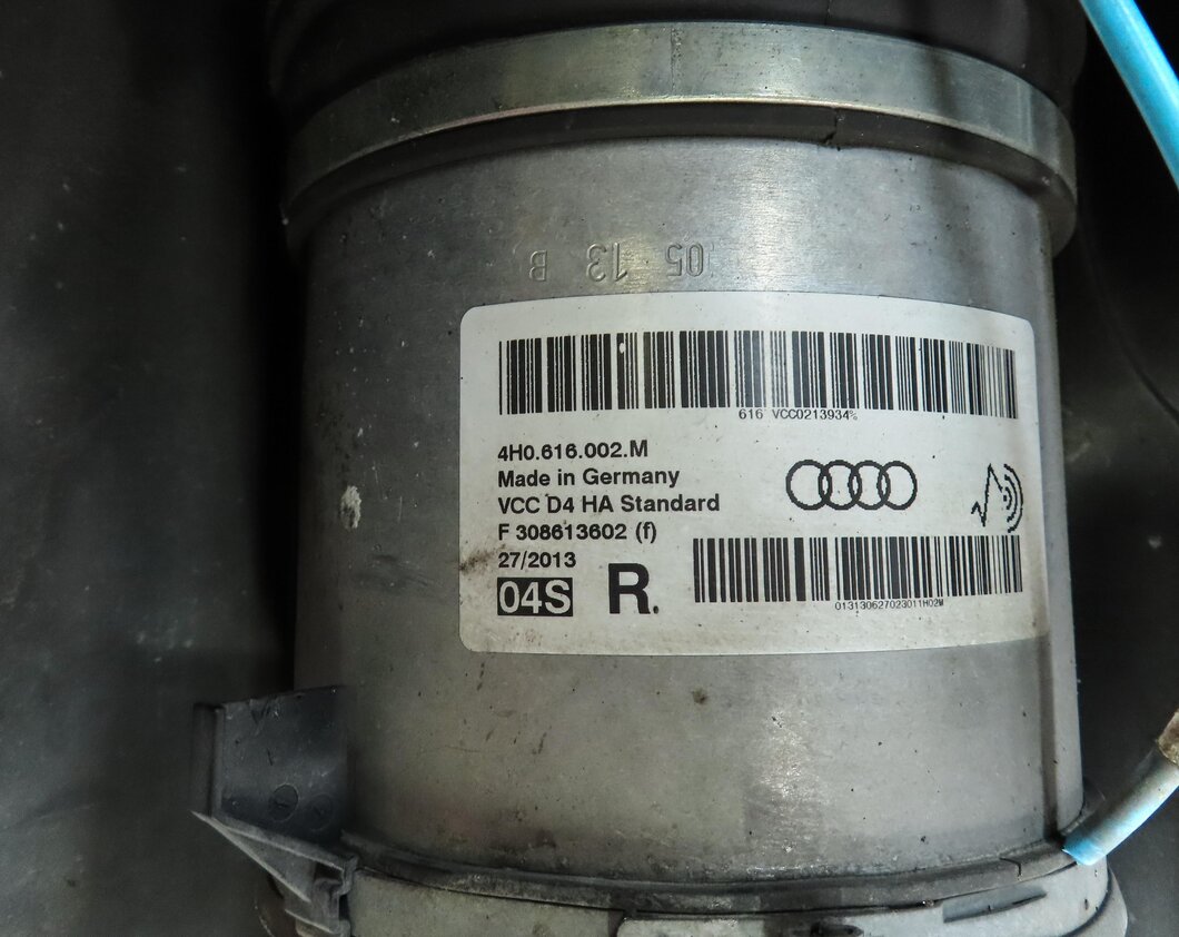 Thumbnail 8: 2011-2018 AUDI A8 S8 (D4 4H) RIGHT PASSENGER REAR AIR SUSPENSION SHOCK STRUT