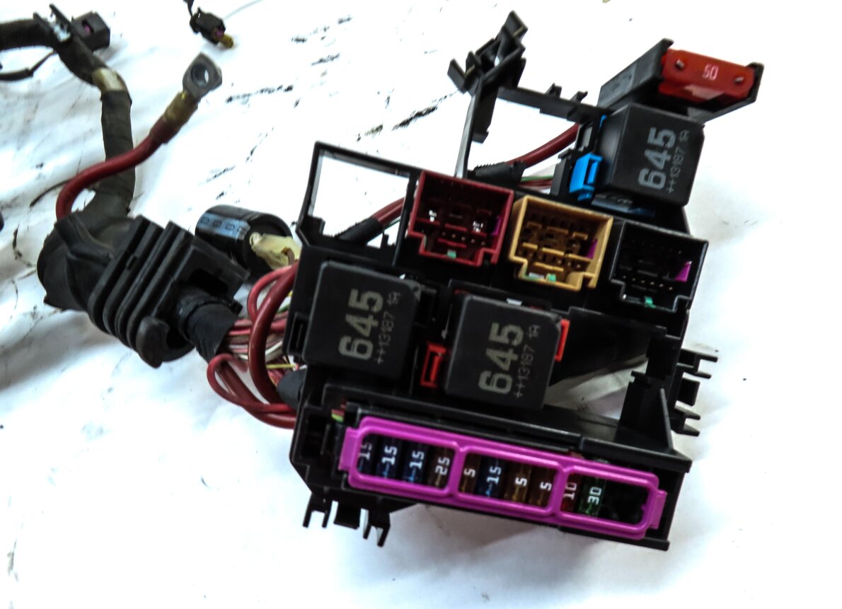 Thumbnail 5: 2014 AUDI A8 (D4 4H) 4.0L TURBO CEUA ENGINE WIRE WIRING HARNESS LOOM