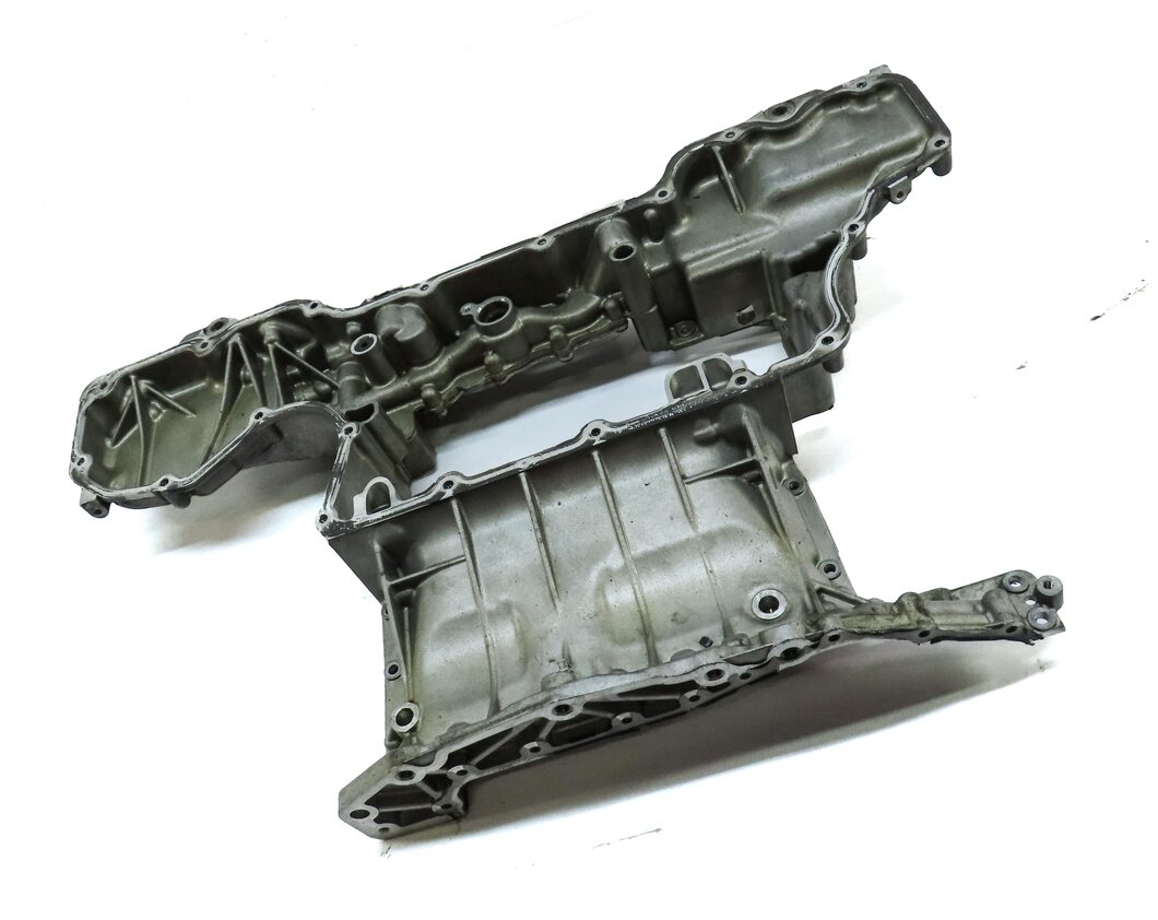 Thumbnail 3: 2013-2014 AUDI A8 S8 (D4 4H) 4.0L 4.0T TURBO CEUA ENGINE UPPER OIL PAN
