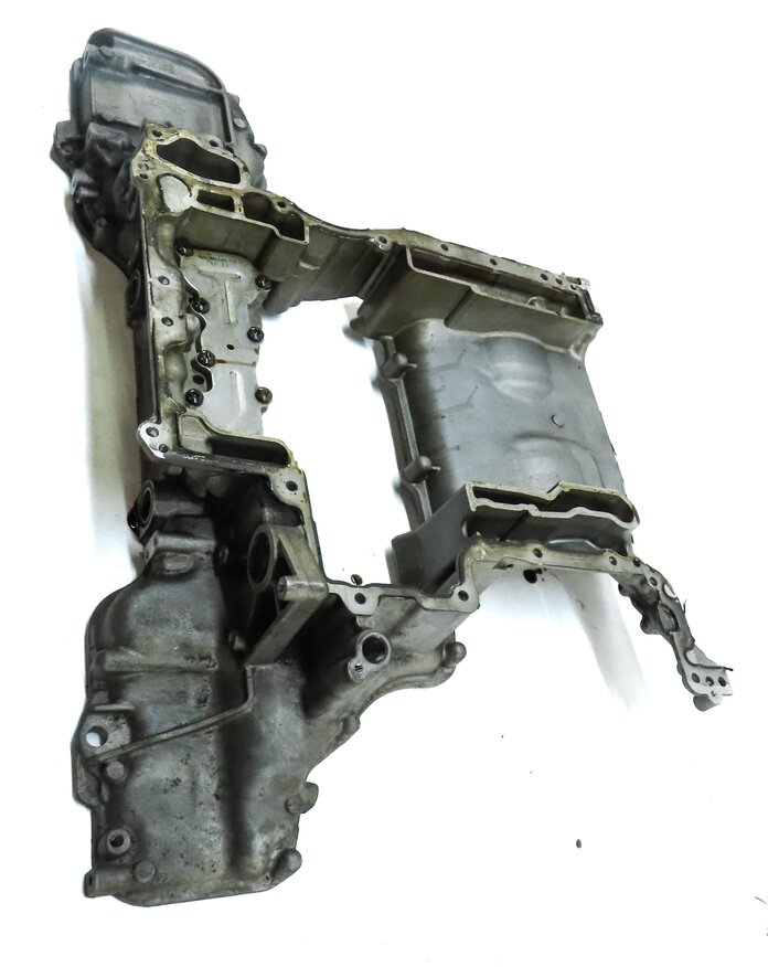 Thumbnail 7: 2013-2014 AUDI A8 S8 (D4 4H) 4.0L 4.0T TURBO CEUA ENGINE UPPER OIL PAN