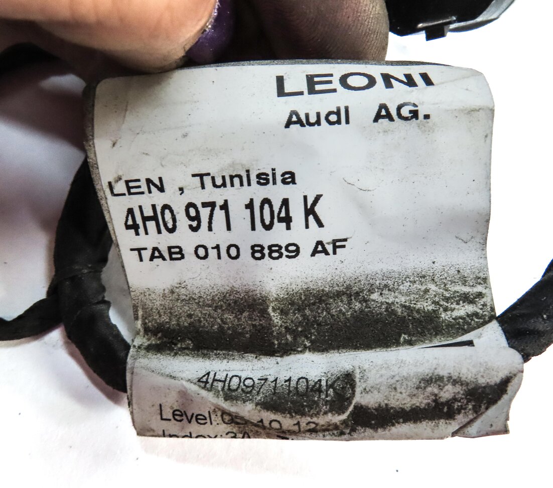 Thumbnail 5: 2014 AUDI A8 (D4 4H) REAR PARK ASSIST PDC SENSOR SET 4 (WHITE) w/ WIRING HARNESS
