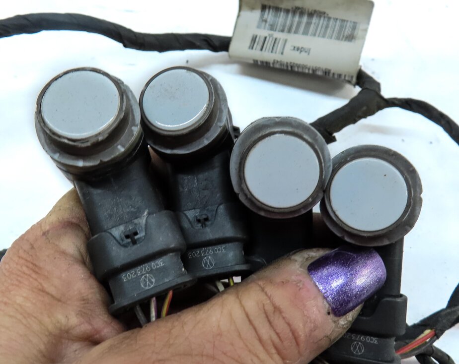 Thumbnail 6: 2014 AUDI A8 (D4 4H) REAR PARK ASSIST PDC SENSOR SET 4 (WHITE) w/ WIRING HARNESS