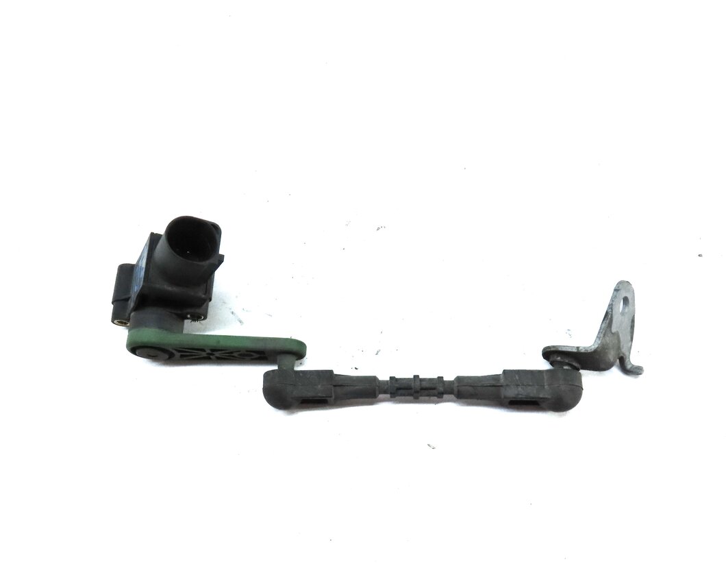 Thumbnail 4: 2014 AUDI A8 (D4 4H) REAR RIGHT SUSPENSION HEIGHT LEVEL SENSOR 4H0907503