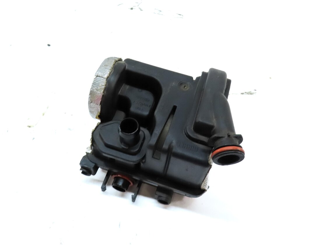 Thumbnail 1: 2014 AUDI A8 (D4 4H) 4.0L TURBO CEUA ENGINE OIL SEPARATOR ASSEMBLY 079103542E