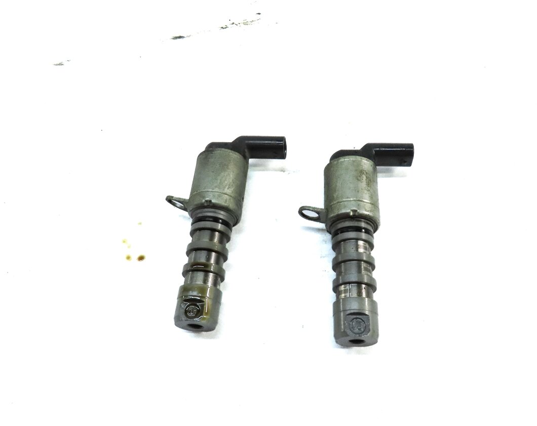 Thumbnail 4: 14 AUDI A8 D4 4H 4.0L TURBO CEUA ENGINE VARIABLE TIMING VVT TIMING SOLENOID SET2